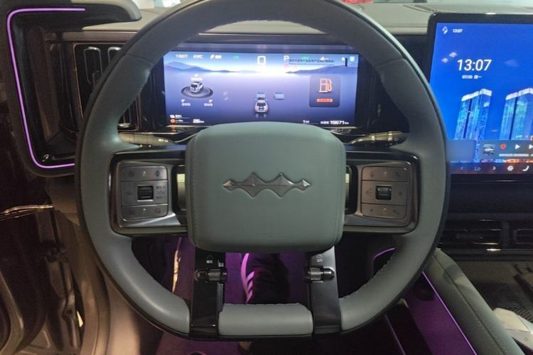 Used Formula Leopard 5 2023 Navigator Edition Steering Wheel