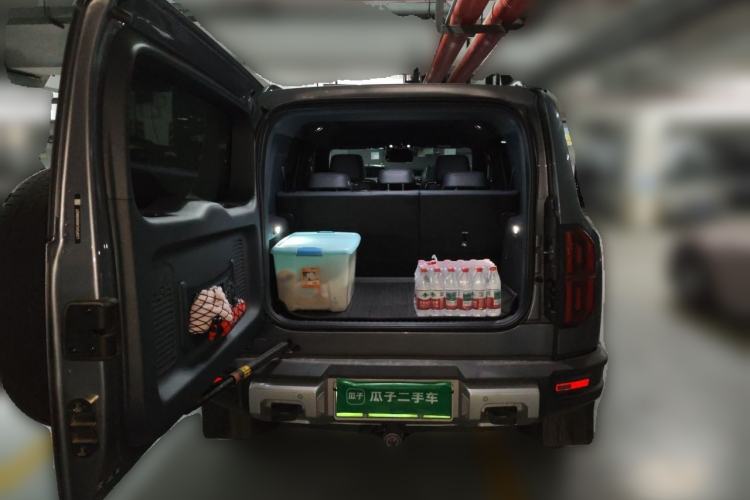 Used Formula Leopard 5 2023 Explore Edition Trunk