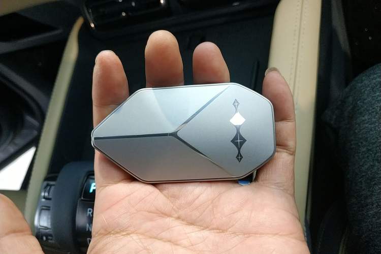 Used Formula Leopard 5 2023 Navigator Edition Vehicle Key