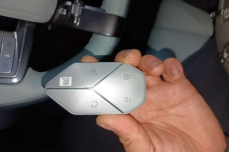 Used Formula Leopard 5 2023 Navigator Edition Vehicle Key
