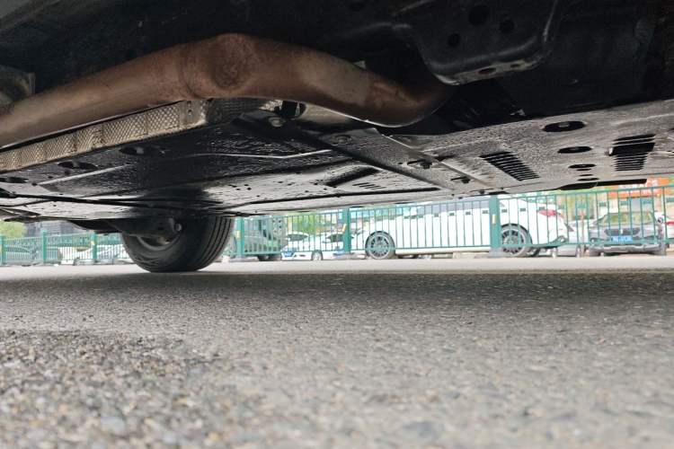 Used Formula Leopard 5 2023 Explore Edition Chassis Front Right