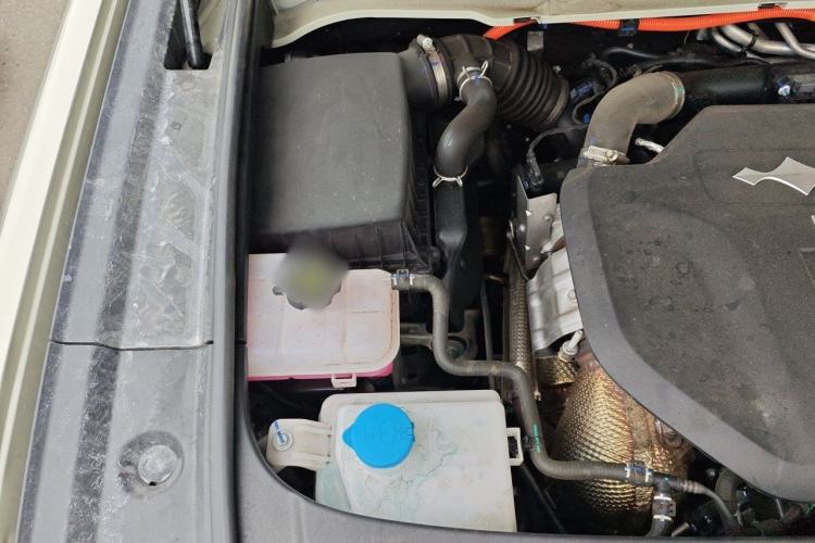 Used Formula Leopard 5 2023 Explore Edition Engine Bay Right