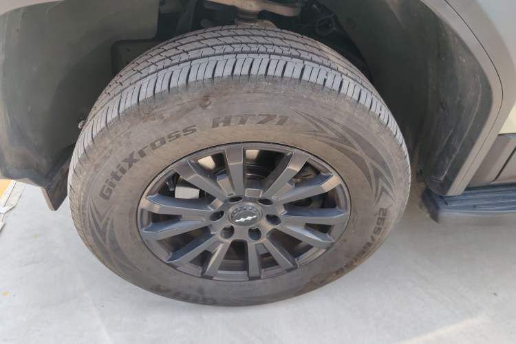 Used Formula Leopard 5 2023 Explore Edition Exterior 4