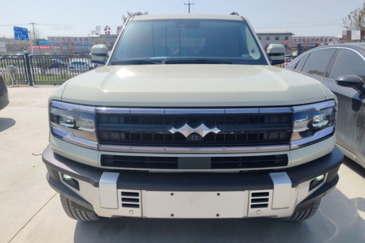 Used Formula Leopard 5 2023 Explore Edition Front