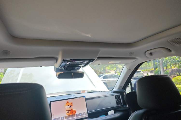 Used Formula Leopard 5 2023 Explore Edition Headliner