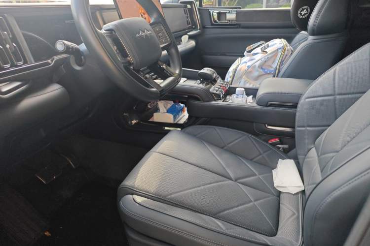Used Formula Leopard 5 2023 Explore Edition Left Front Seat