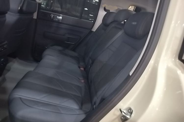 Used Formula Leopard 5 2023 Explore Edition Left Rear Seat