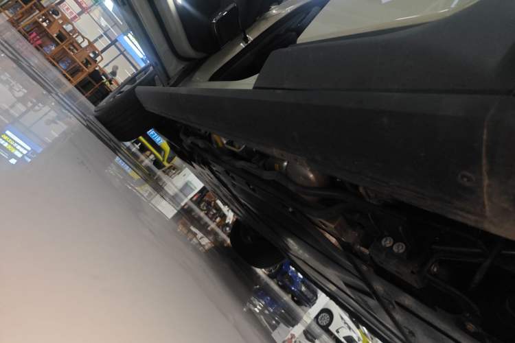 Used Formula Leopard 5 2023 Cloud Ride Flagship Edition Left Side Sill