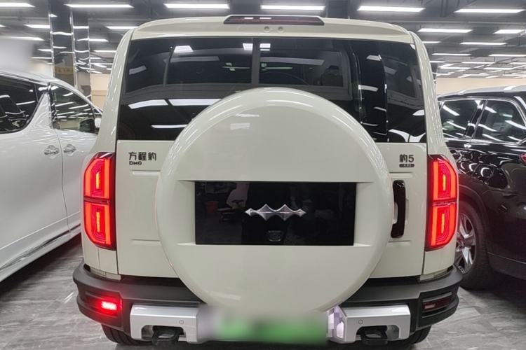 Used Formula Leopard 5 2023 Navigator Edition Rear