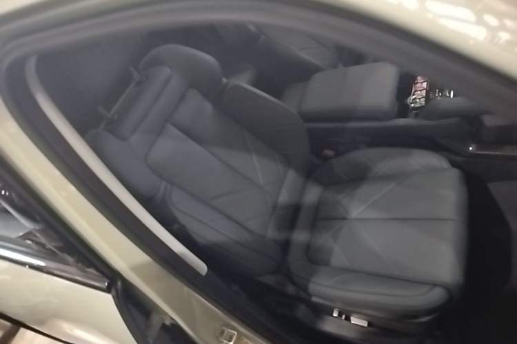 Used Formula Leopard 5 2023 Explore Edition Right Front Seat