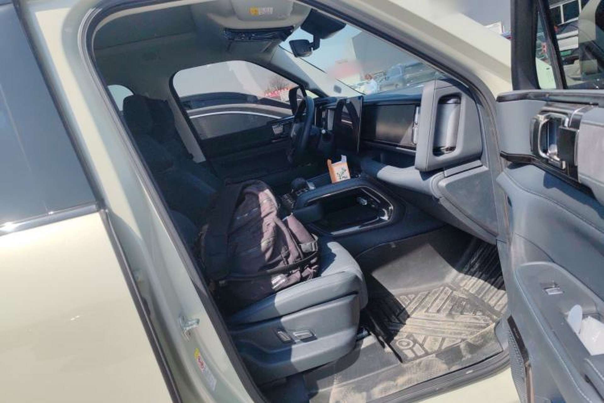 Used Formula Leopard 5 2023 Explore Edition Right Front Seat