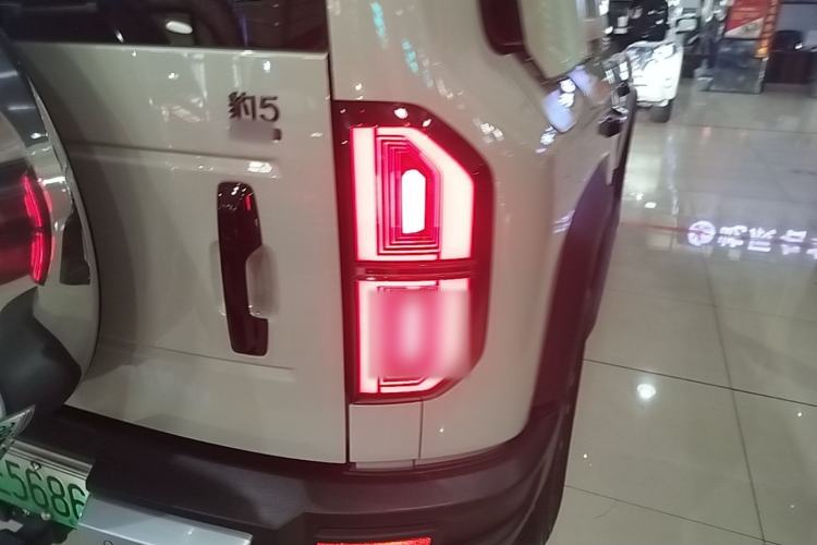 Used Formula Leopard 5 2023 Explore Edition Right Rear Taillight