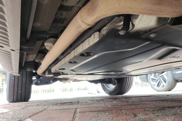 Used Formula Leopard 5 2023 Explore Edition Right Side Sill