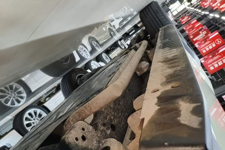 Used Formula Leopard 5 2023 Explore Edition Right Side Sill