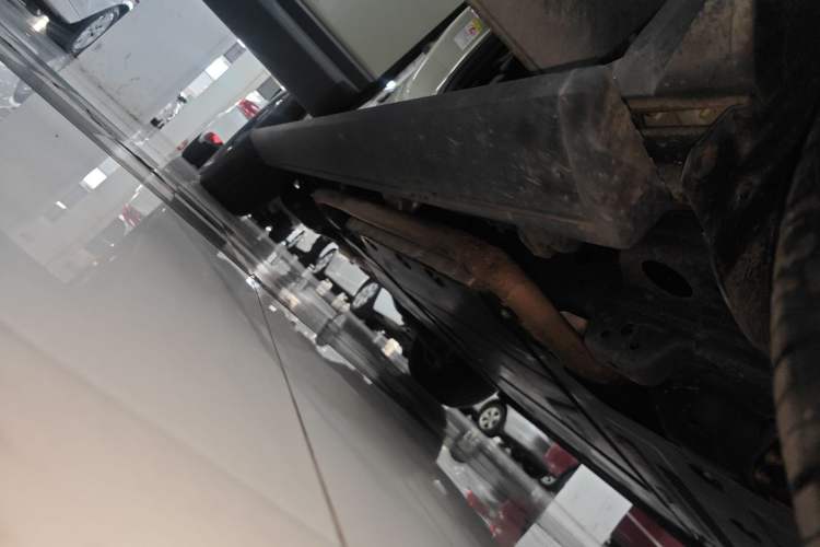 Used Formula Leopard 5 2023 Cloud Ride Flagship Edition Right Side Sill