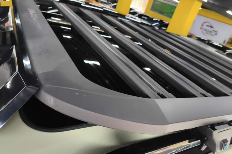 Used Formula Leopard 5 2023 Cloud Ride Flagship Edition Roof