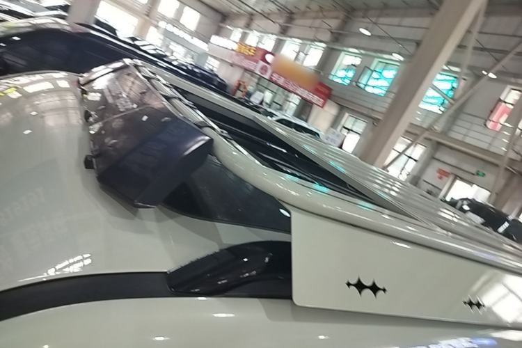 Used Formula Leopard 5 2023 Explore Edition Roof