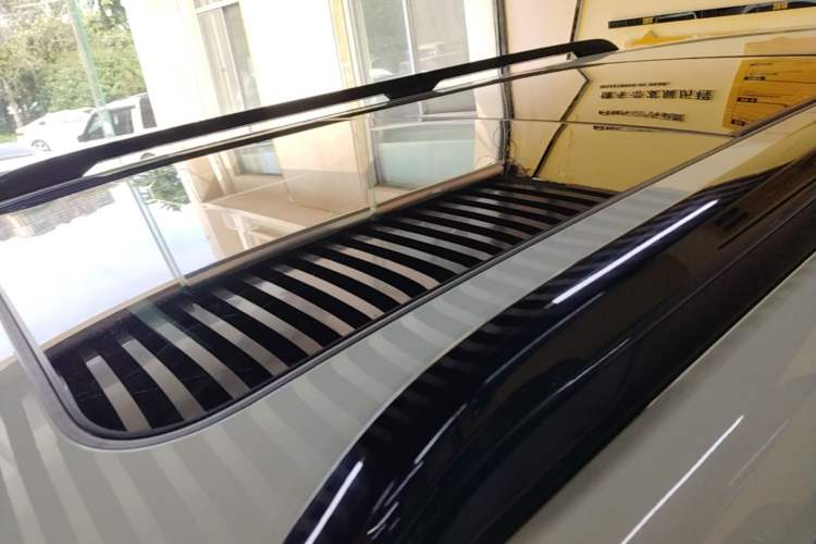 Used Formula Leopard 5 2023 Cloud Ride Flagship Edition Roof