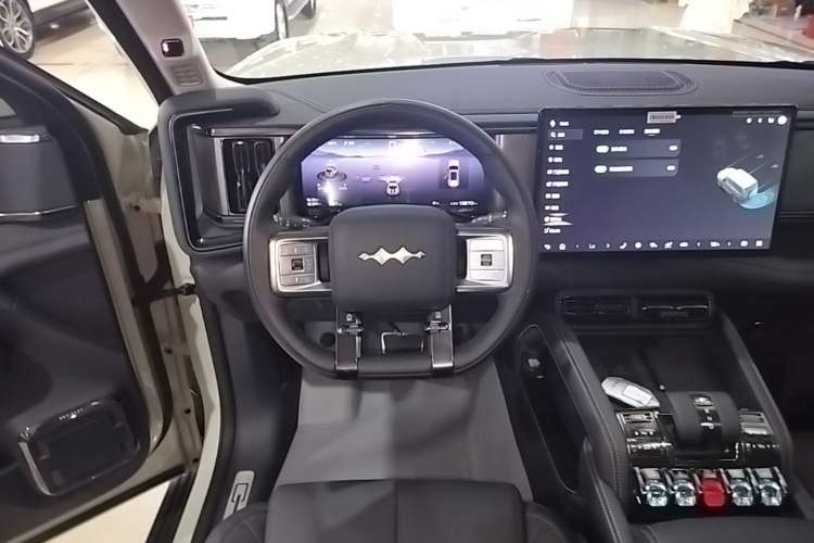 Used Formula Leopard 5 2023 Explore Edition Steering Wheel