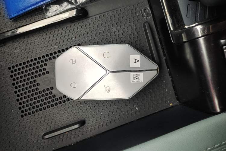 Used Formula Leopard 5 2023 Explore Edition Vehicle Key