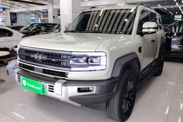 Used Formula Leopard 5 2023 Navigator Edition