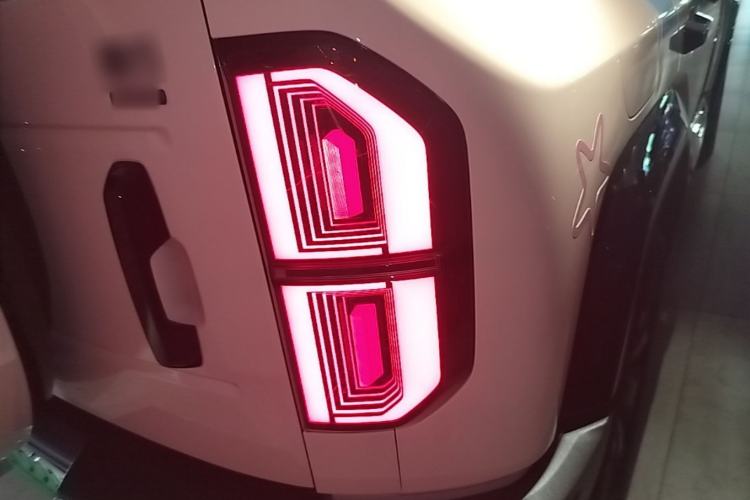 Used Formula Leopard 5 2023 Cloud Ride Flagship Edition Right Rear Taillight