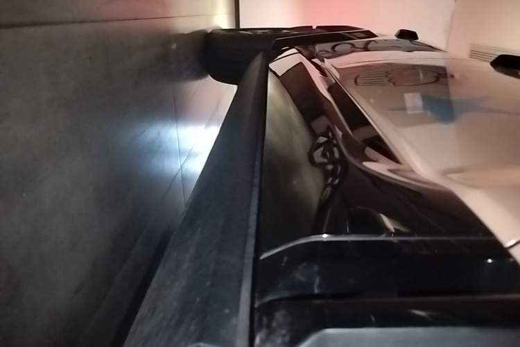 Used Formula Leopard 5 2023 Cloud Ride Flagship Edition Right Side Sill