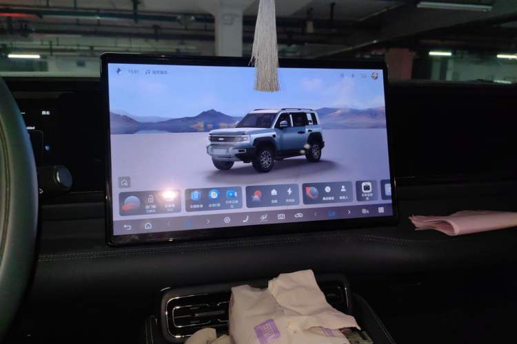 Used Formula Leopard 5 2023 Navigator Edition Audio And AC Panel