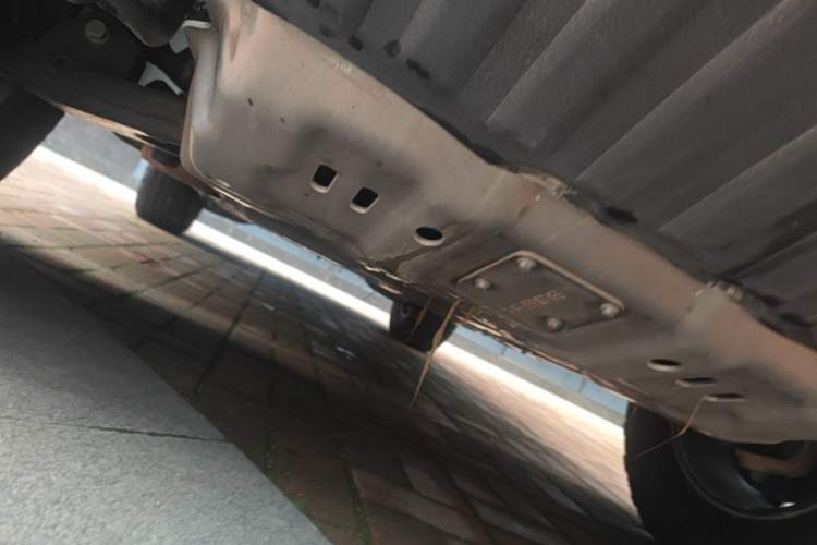 Used Formula Leopard 5 2023 Navigator Edition Chassis Front