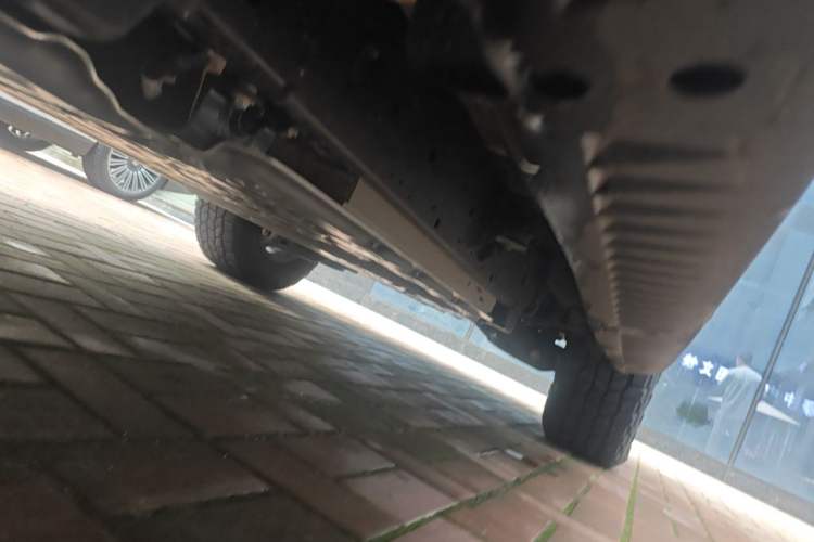 Used Formula Leopard 5 2023 Navigator Edition Chassis Front Left