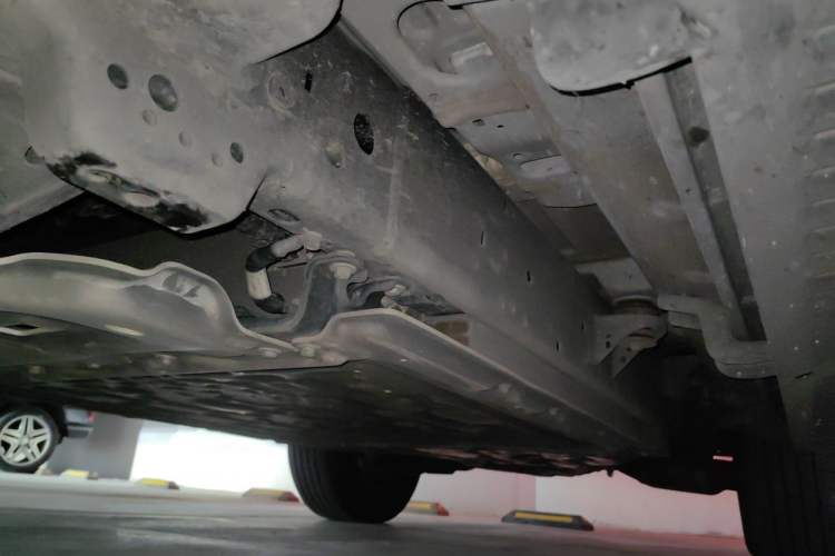 Used Formula Leopard 5 2023 Navigator Edition Chassis Front Left
