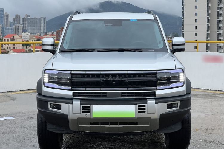 Used Formula Leopard 5 2023 Explore Edition Exterior 1