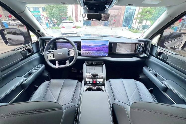 Used Formula Leopard 5 2023 Navigator Edition Exterior 11