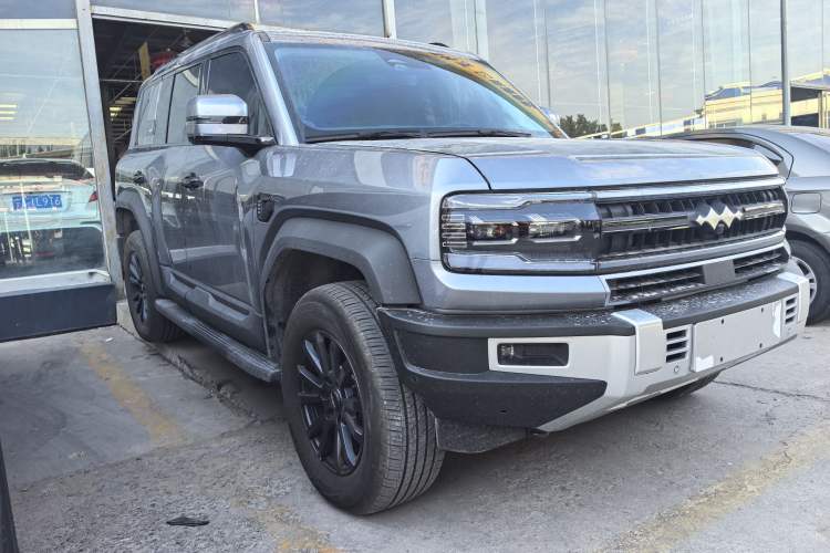 Used Formula Leopard 5 2023 Navigator Edition Exterior 2