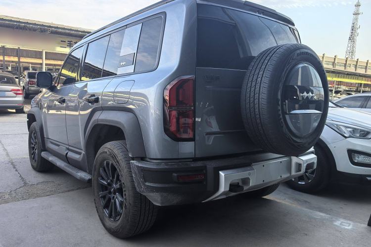 Used Formula Leopard 5 2023 Navigator Edition Exterior 3