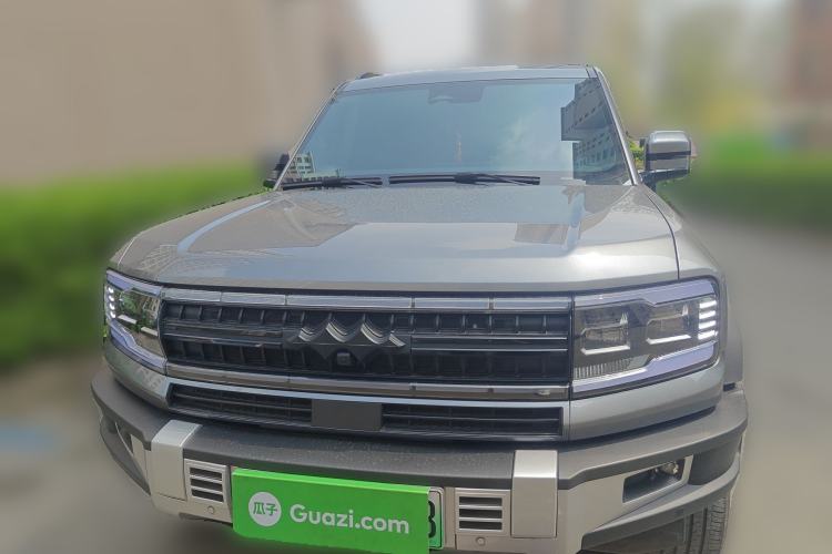 Used Formula Leopard 5 2023 Navigator Edition Front