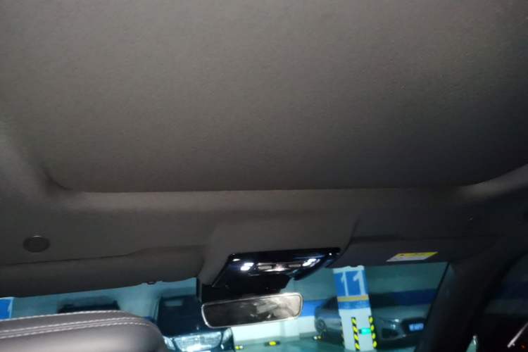 Used Formula Leopard 5 2023 Navigator Edition Headliner