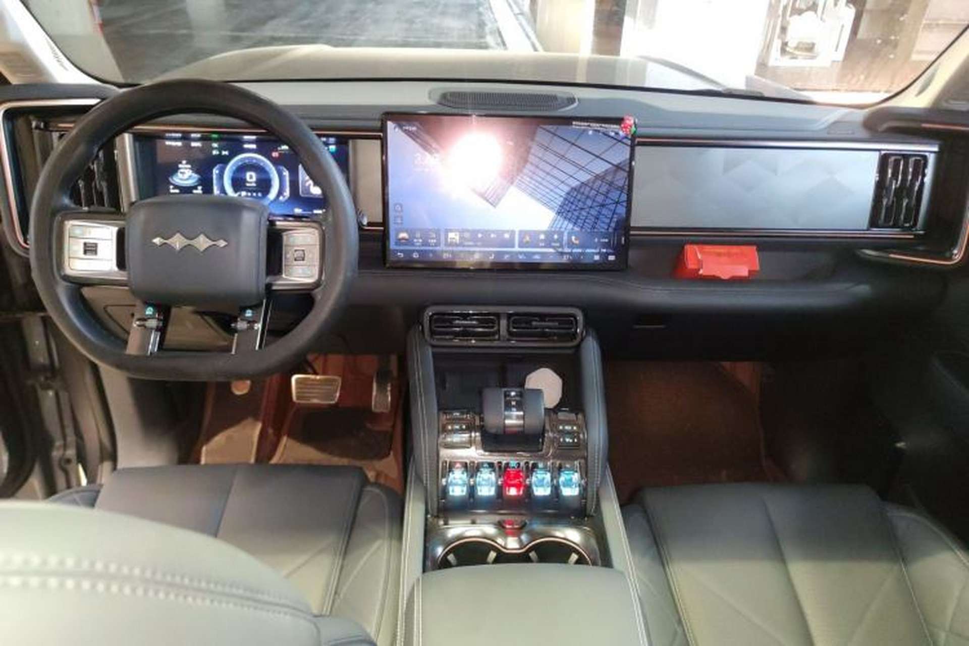 Used Formula Leopard 5 2023 Explore Edition Interior 2
