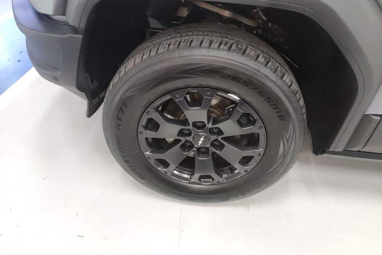 Used Formula Leopard 5 2023 Cloud Ride Flagship Edition Left Front Wheel Hub