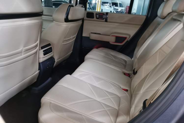 Used Formula Leopard 5 2023 Explore Edition Left Rear Seat