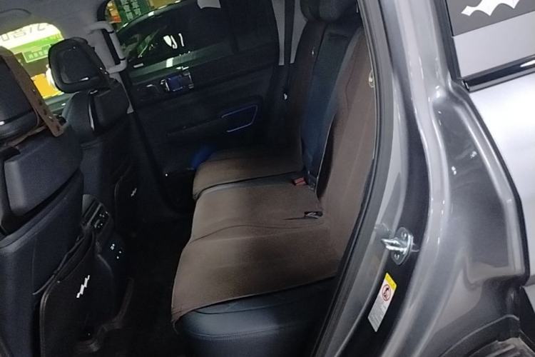 Used Formula Leopard 5 2023 Navigator Edition Left Rear Seat