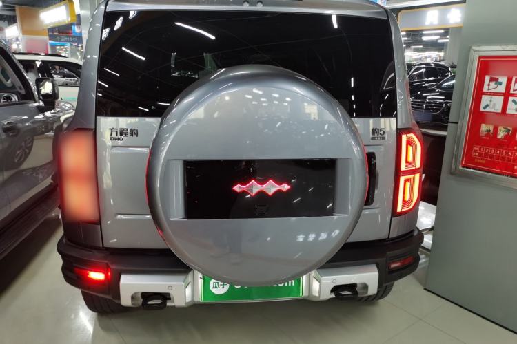 Used Formula Leopard 5 2023 Explore Edition Rear
