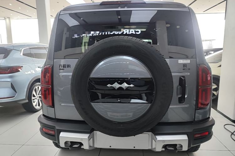 Used Formula Leopard 5 2023 Navigator Edition Rear