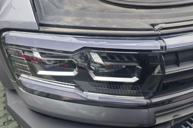 Used Formula Leopard 5 2023 Navigator Edition Right Front Headlight