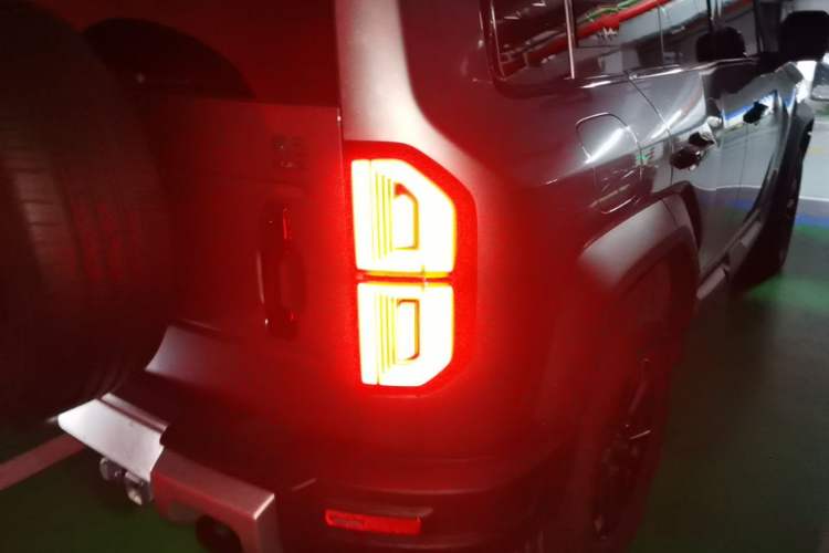 Used Formula Leopard 5 2023 Navigator Edition Right Rear Taillight