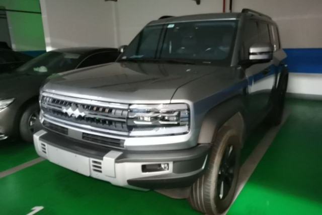 Used Formula Leopard 5 2023 Navigator Edition