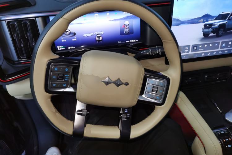 Used Formula Leopard 5 2023 Explore Edition Steering Wheel