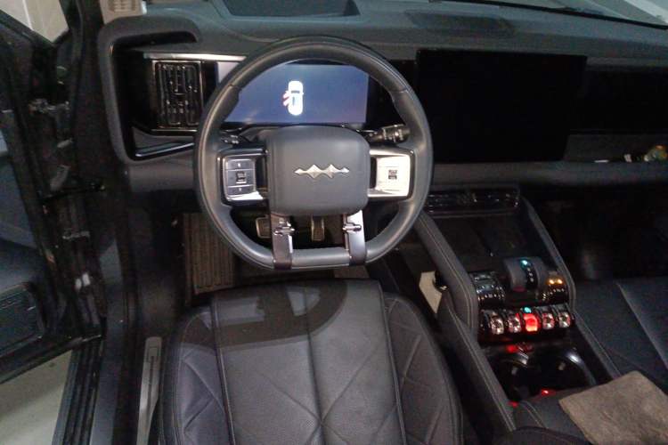 Used Formula Leopard 5 2023 Navigator Edition Steering Wheel