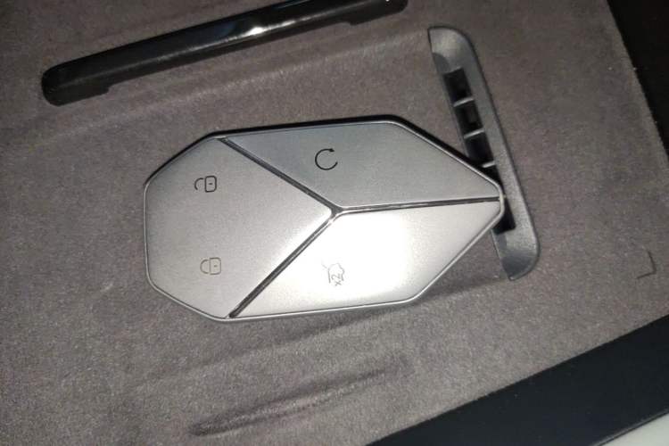 Used Formula Leopard 5 2023 Cloud Ride Flagship Edition Vehicle Key