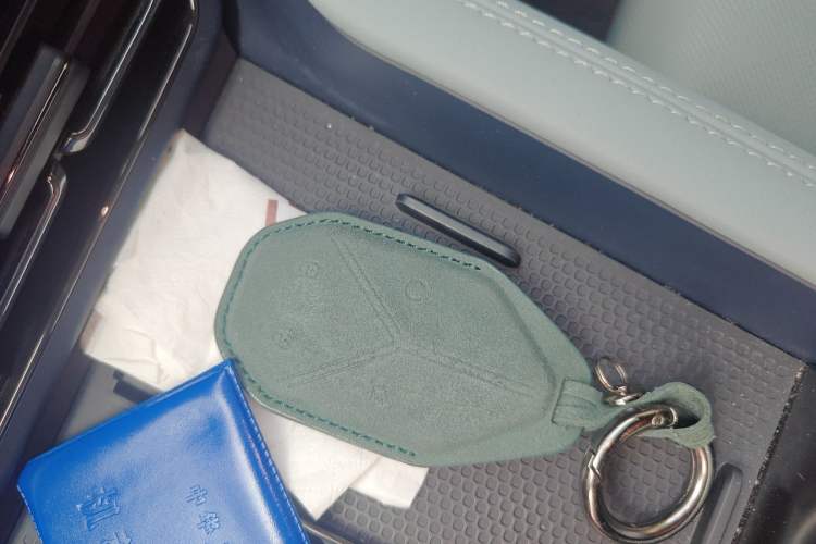Used Formula Leopard 5 2023 Navigator Edition Vehicle Key